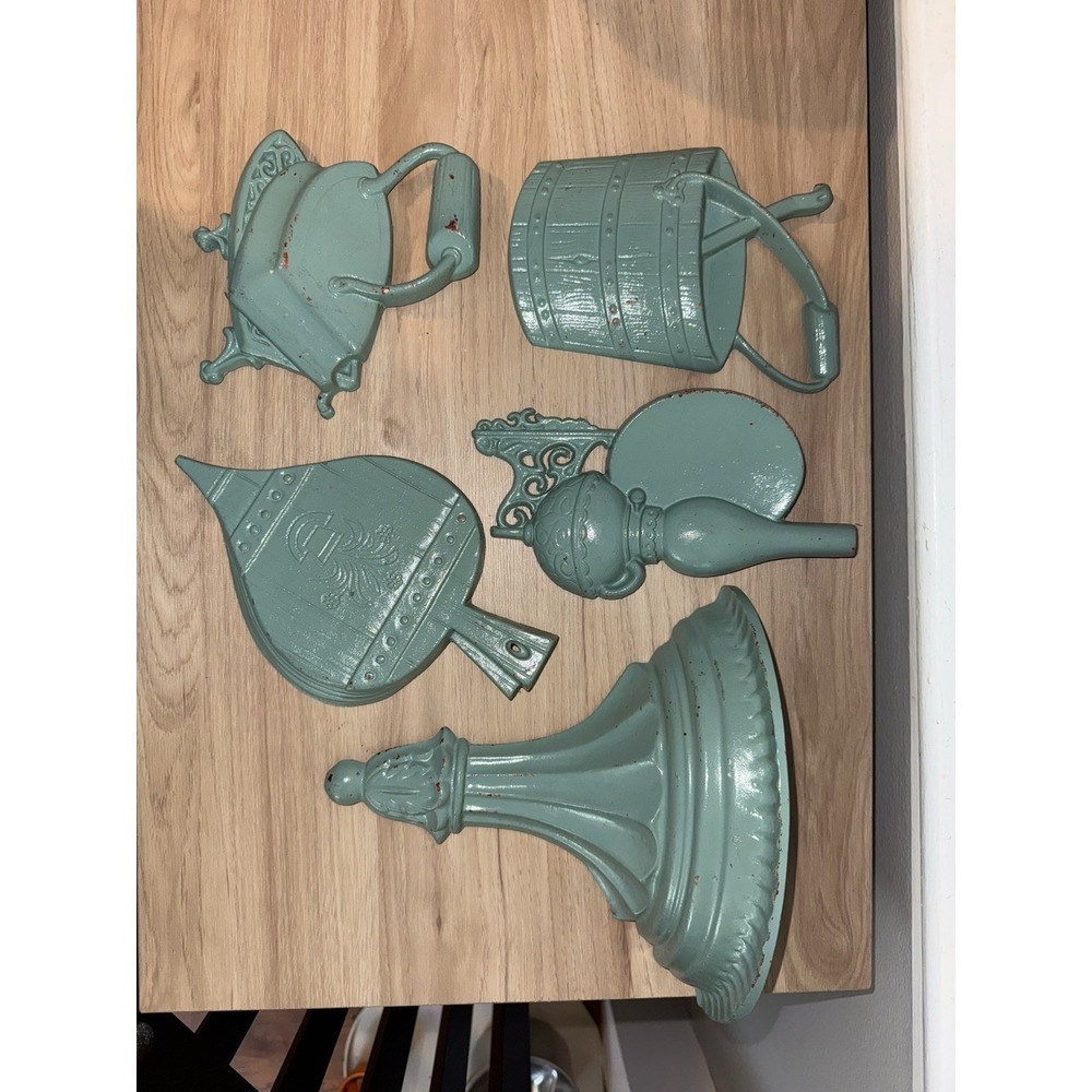 Sexton Style Cast Metal Teal Kitchen Wall Decor‎ Plates W/ Large Fork Spoon